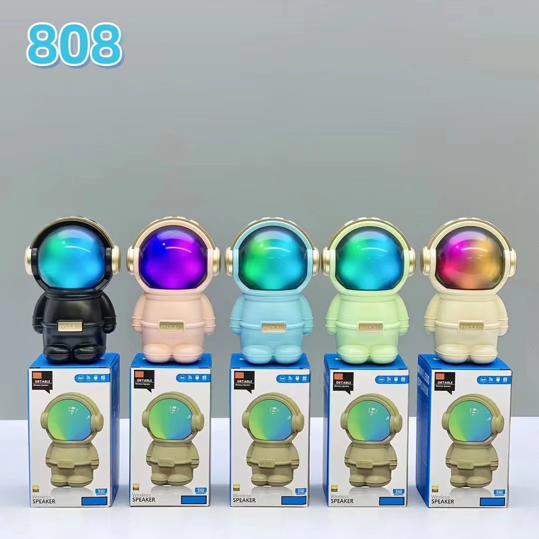 New export product: Astronaut wireless Bluetooth speaker, portable mini desktop creative speaker, outdoor subwoofer gift.